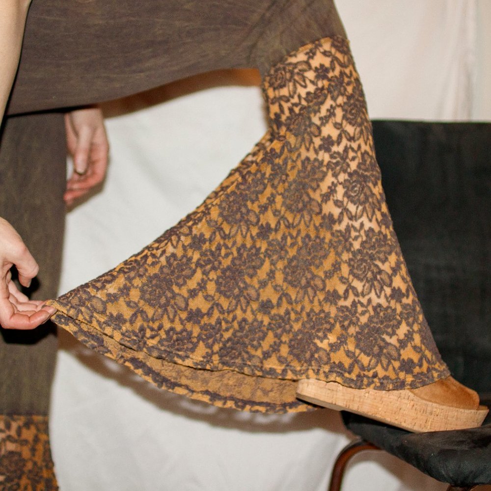 bell bottoms - Picture 6 of 9